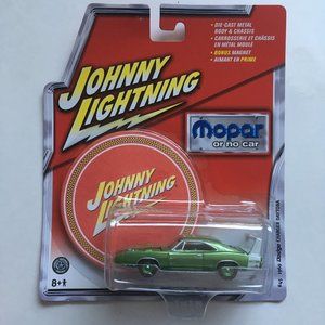 Johnny Lightning 1969 Dodge Charger Daytona